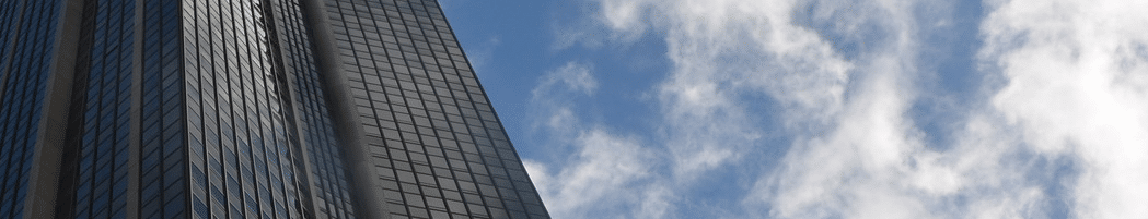 Pourquoi les SCPI investissent à Paris